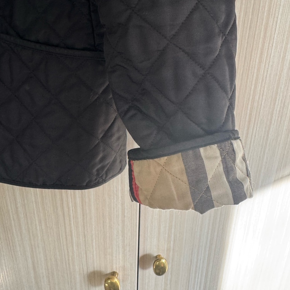 Burberry Nylon Black Quilted Coat with Classic Check Lining - Picture 7 of 11